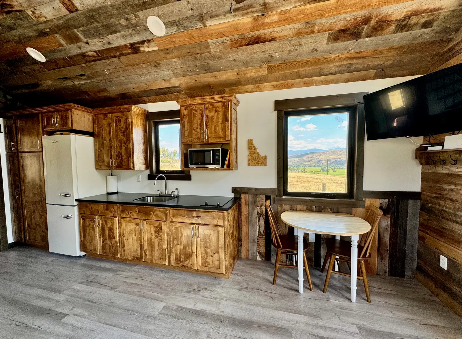 Granite countertop and undermount sink in a Stargazer cabin kitchen